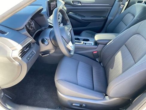 New 2025 Nissan Altima 2.5 SV w/ SV Special Edition Package image 11