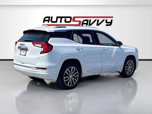 Used 2024 GMC Terrain Denali AWD/4WD image 7