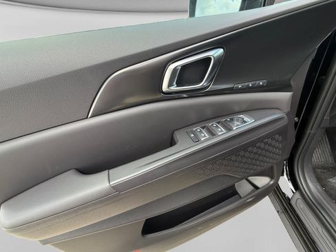 New 2026 Kia Carnival SX w/ SX Dark Edition Package FWD image 10
