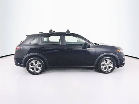 Used 2023 Honda HR-V LX image 12