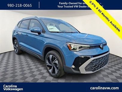New 2025 Volkswagen Taos SE