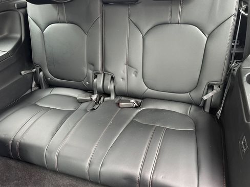 Used 2025 Honda Pilot TrailSport image 35