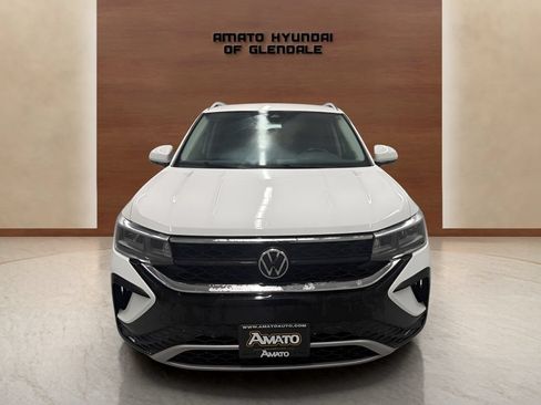 Used 2023 Volkswagen Taos SE AWD/4WD image 10