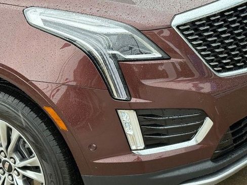 Used 2022 Cadillac XT5 Premium Luxury w/ Technology Package image 11