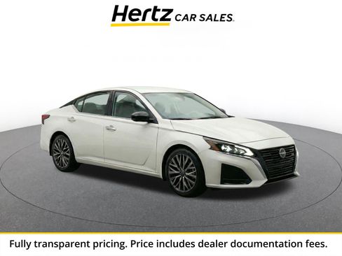 Used 2025 Nissan Altima 2.5 SV FWD image 1