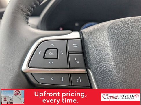 Used 2026 Toyota Grand Highlander XLE image 18