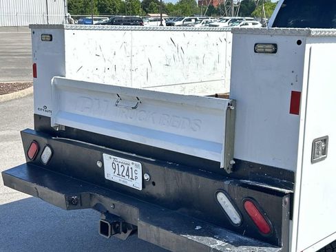 Used 2018 Chevrolet Silverado 2500 LT AWD/4WD image 13