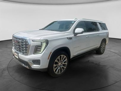 New 2026 GMC Yukon XL Denali w/ Denali Reserve Package
