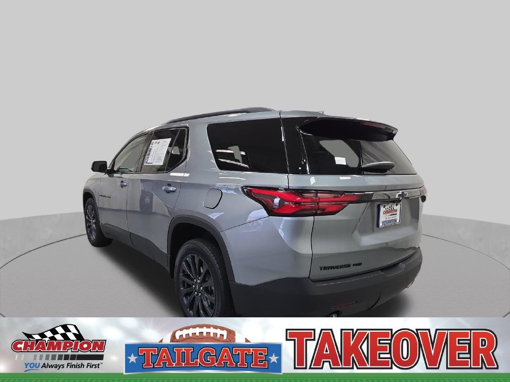 Used 2023 Chevrolet Traverse RS AWD/4WD image 3