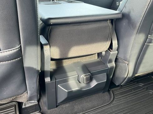 Certified 2022 Ford F450 Lariat w/ Lariat Ultimate Package image 49