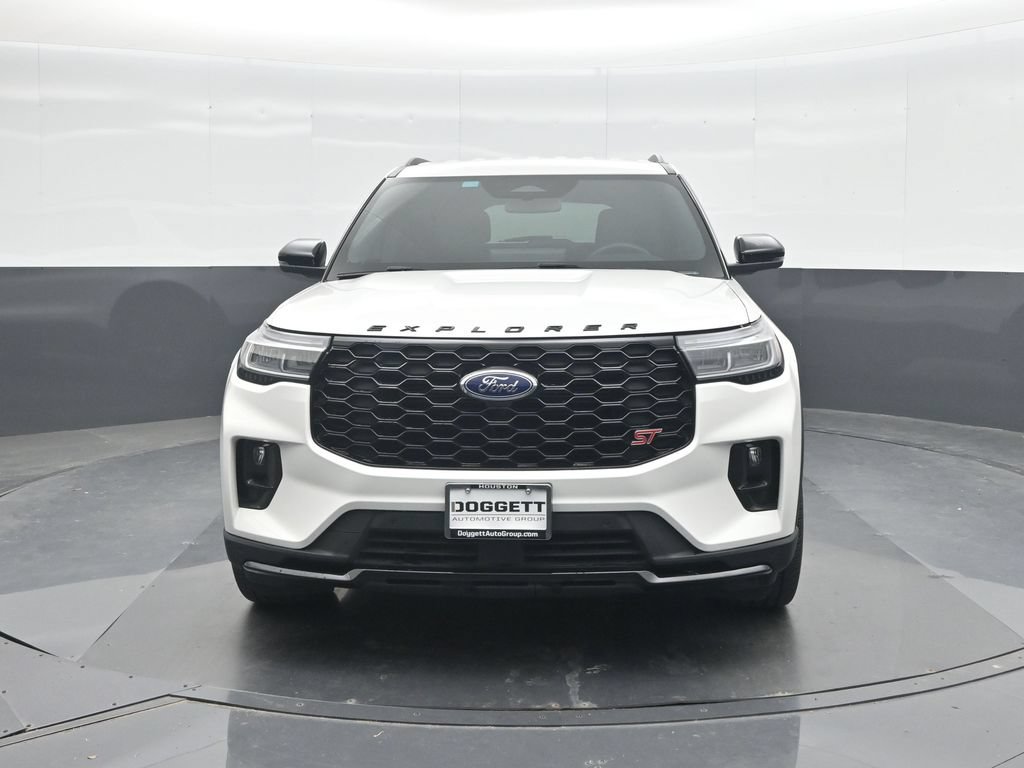 Used 2025 Ford Explorer ST RWD image 5