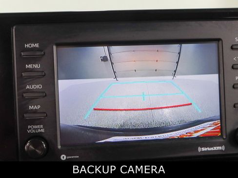 Used 2022 Toyota RAV4 XLE image 18