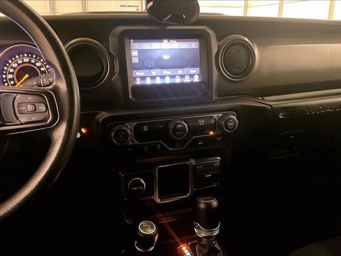 Used 2023 Jeep Wrangler Sport image 6