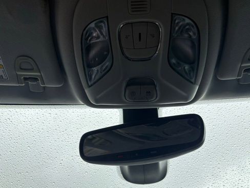 Used 2018 Jeep Compass Limited w/ Navigation Group FWD image 19