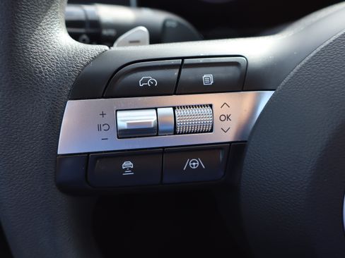 Used 2025 Hyundai Sonata SEL FWD image 15