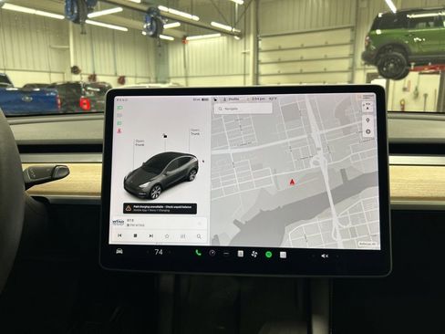 Used 2021 Tesla Model Y Long Range image 13