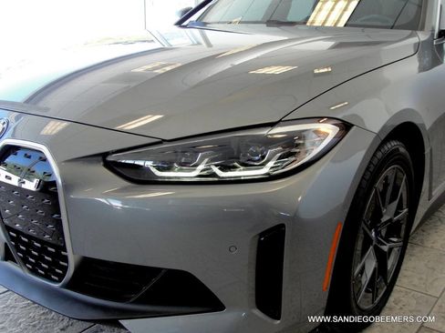 Used 2023 BMW i4 eDrive40 image 20