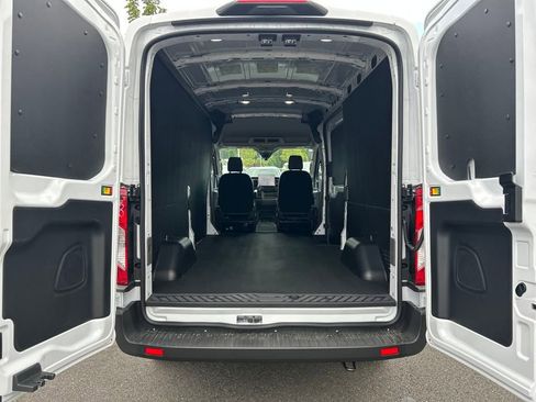 New 2025 Ford Transit 250 148 Medium Roof w/ Load Area Protection Package image 30
