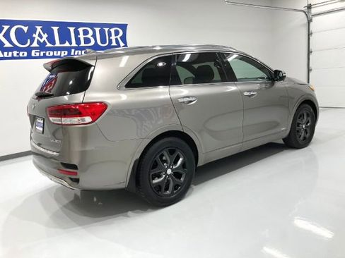 Used 2016 Kia Sorento SX w/ SXL Technology Package AWD/4WD image 24