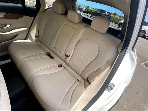 Used 2019 Mercedes-Benz GLC 300 image 26