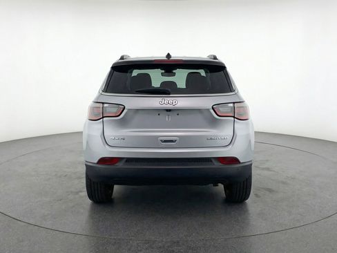 Used 2025 Jeep Compass Limited AWD/4WD image 7
