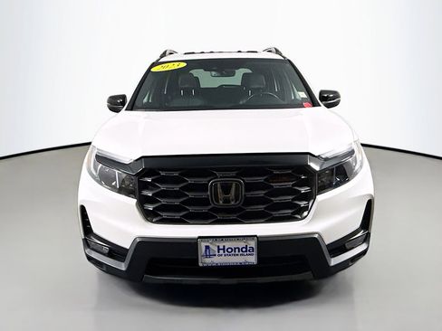 Certified 2023 Honda Passport TrailSport image 2