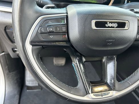 Used 2023 Jeep Grand Cherokee Trailhawk image 22