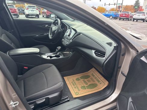 Certified 2024 Chevrolet Malibu LT image 37