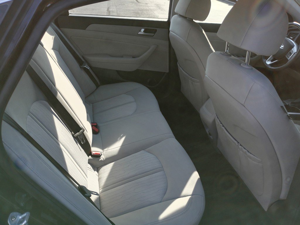 Used 2018 Hyundai Sonata SE FWD image 13