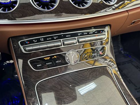 Used 2019 Mercedes-Benz E 450 4MATIC Cabriolet image 33