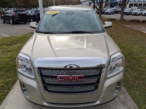 Used 2015 GMC Terrain SLE image 4