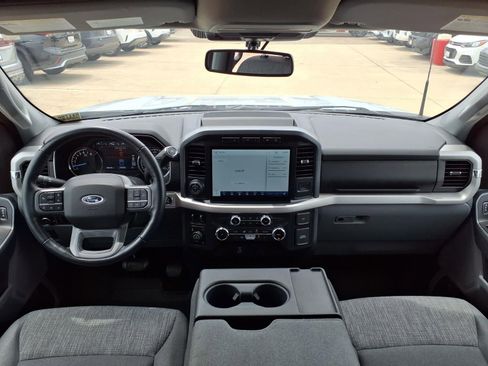 Used 2022 Ford F150 XLT w/ Equipment Group 302A High AWD/4WD image 10