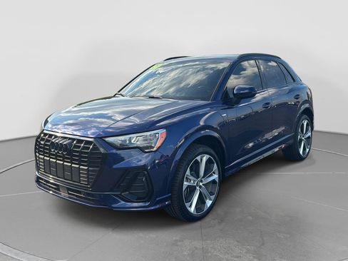 Used 2021 Audi Q3 2.0T Premium w/ Convenience Package AWD/4WD image 12