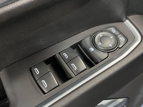 Used 2022 Chevrolet Silverado 1500 LT Trail Boss image 38