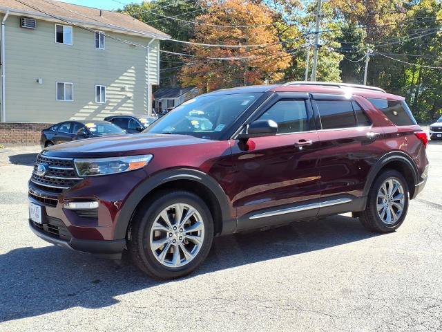 Certified 2022 Ford Explorer XLT w/ Equipment Group 202A AWD/4WD image 3