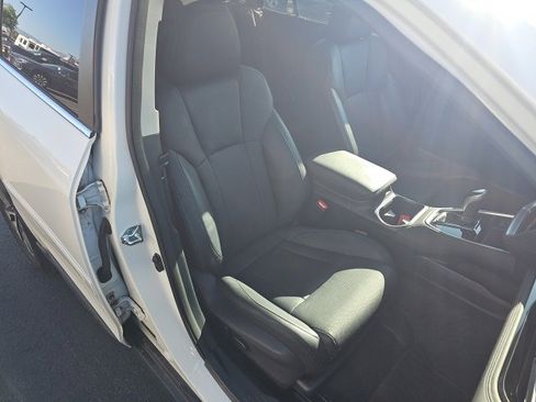Used 2023 Subaru Outback Limited image 22