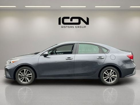 Used 2023 Kia Forte LXS FWD image 2