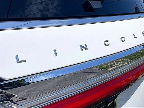 Used 2021 Lincoln Navigator Reserve w/ Luxury Package AWD/4WD image 25
