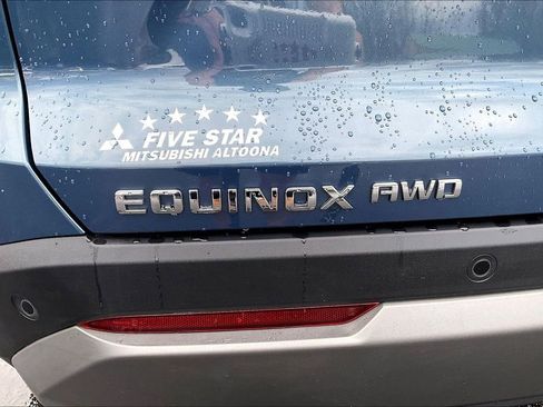 Used 2025 Chevrolet Equinox LT image 8