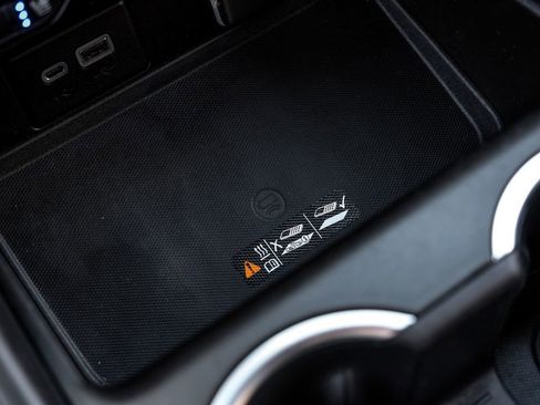 Used 2021 GMC Yukon XL SLT image 26