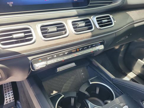 Certified 2026 Mercedes-Benz GLS 450 4MATIC image 22
