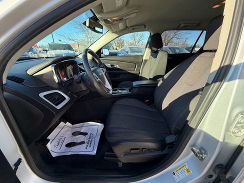 Used 2011 GMC Terrain SLE image 16