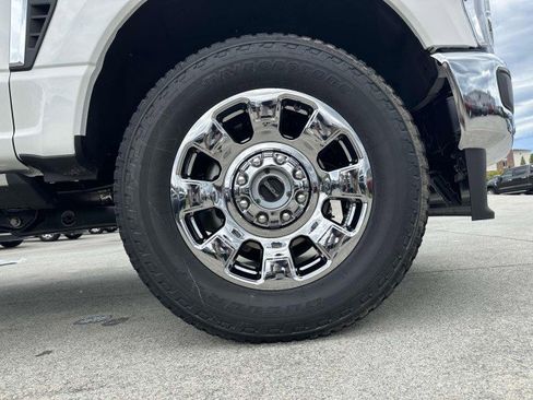 New 2025 Ford F250 Lariat w/ Lariat Ultimate Package image 12