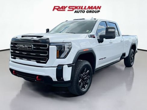 Used 2025 GMC Sierra 3500 AT4 w/ AT4 Premium Plus Package AWD/4WD image 3