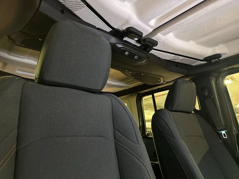 New 2026 Jeep Wrangler Unlimited Sport AWD/4WD image 16