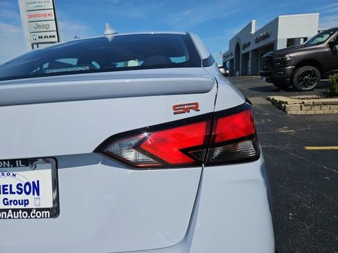 New 2025 Nissan Versa SR w/ Trunk Package image 5