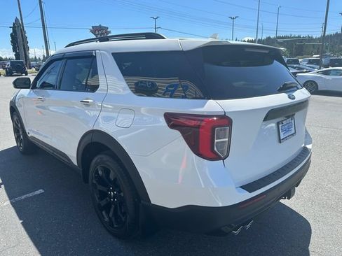 Used 2024 Ford Explorer ST w/ Equipment Group 401A AWD/4WD image 3