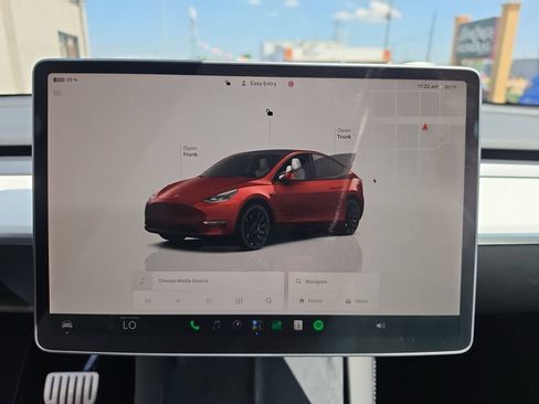Used 2022 Tesla Model Y Performance AWD/4WD image 15