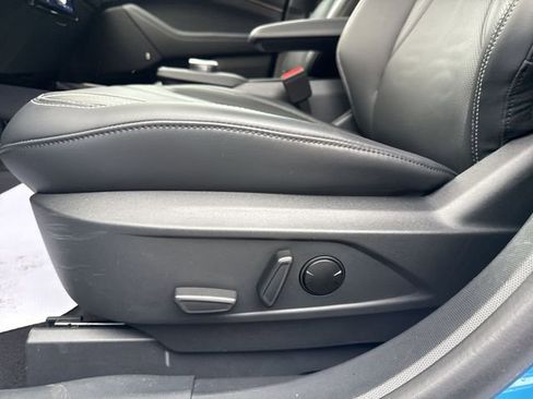 Used 2023 Ford Mustang Mach-E Premium image 16