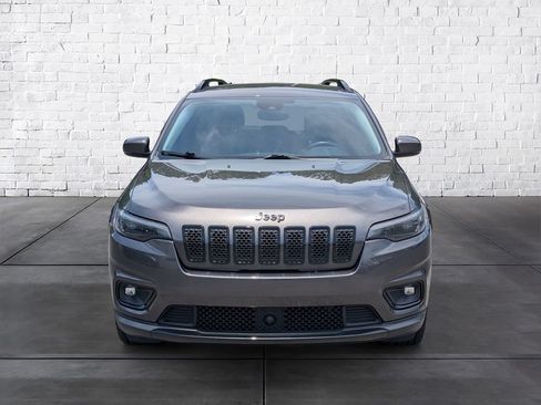 Used 2021 Jeep Cherokee Latitude Plus FWD image 3